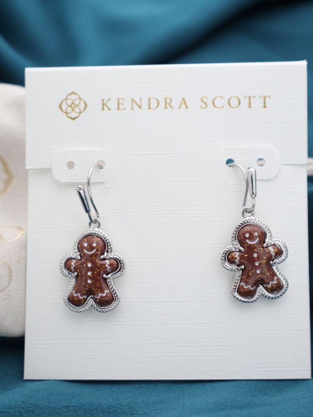 Kendra Scott Gingerbread Silver Earrings NEW Perfect condition